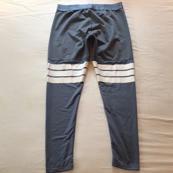 Womens BLUE GRAY WHITE Leg Striped Gym Workout Leggings Sz M - Picture 10 of 10